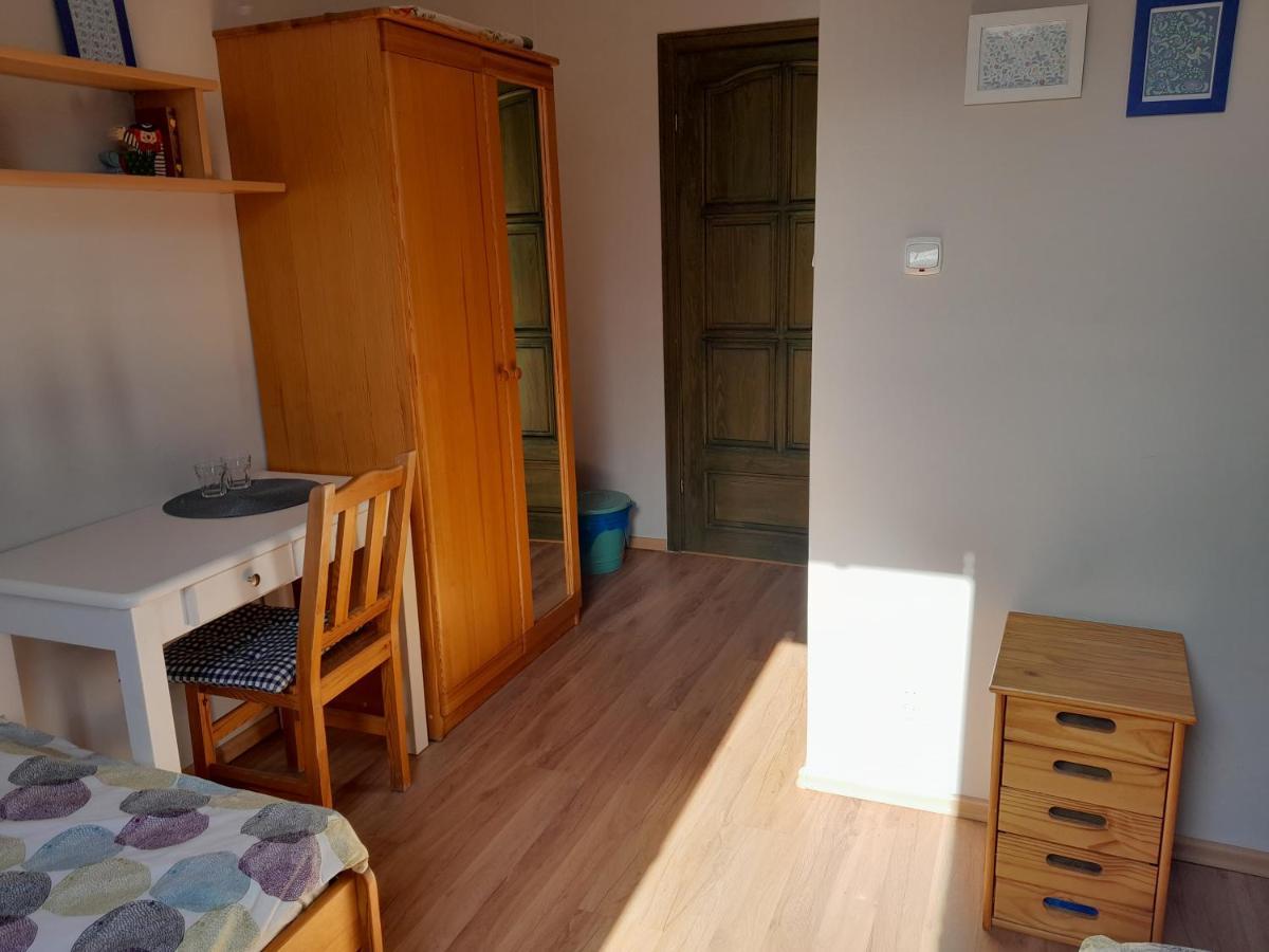 Apartamento Pensjonat Kalina Komorze Exterior foto